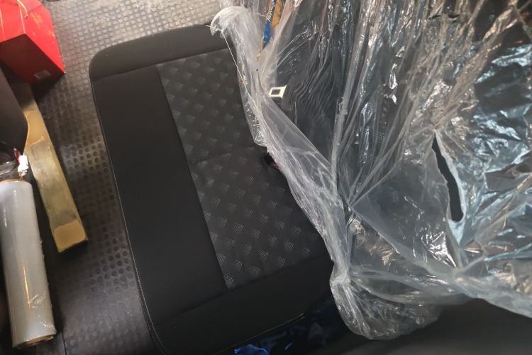 Used SAIC MAXUS Xintu V80 2025 Value Edition Aoyuntong 2.0T Manual Long Wheelbase Mid-Height Design 127 Ps 6/7/9-Seater
