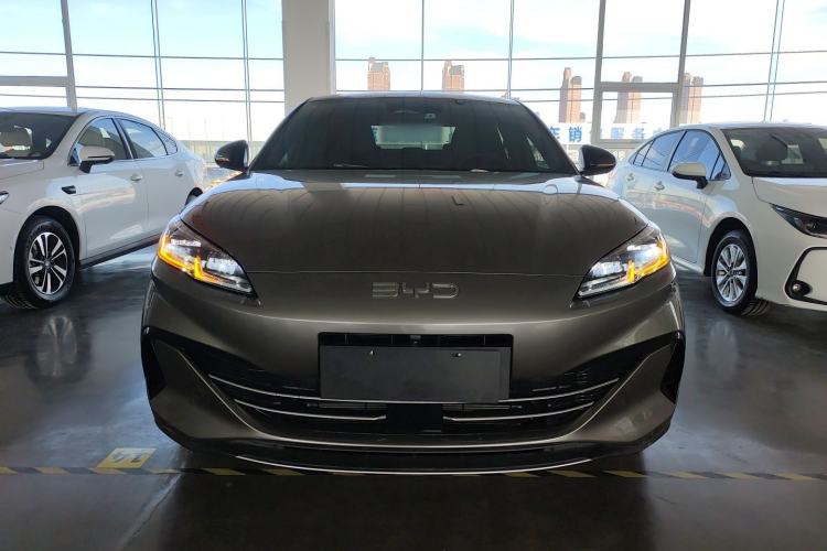 Used BYD Seal 06 New Energy 2024 DM-i 120KM Luxury Model
