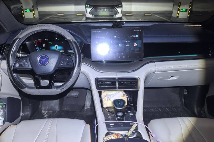 Used BYD Song PLUS New Energy 2021 DM-i 110KM Flagship Model Interior 1