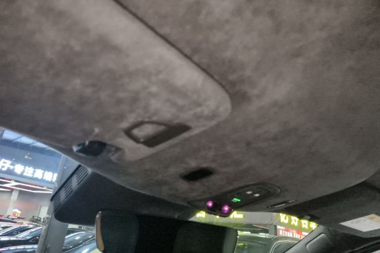 Used Nio ES8 2024 75 kWh Headliner