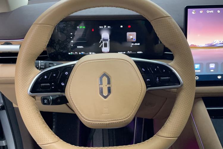 Used Hima AITO M7 2024 1.5T Intelligent Driving 4WD Max Edition 5 Seats Steering Wheel