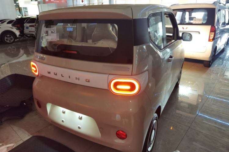 Used Wuling Hongguang MINIEV 2024 3rd Generation 215km Youth Edition