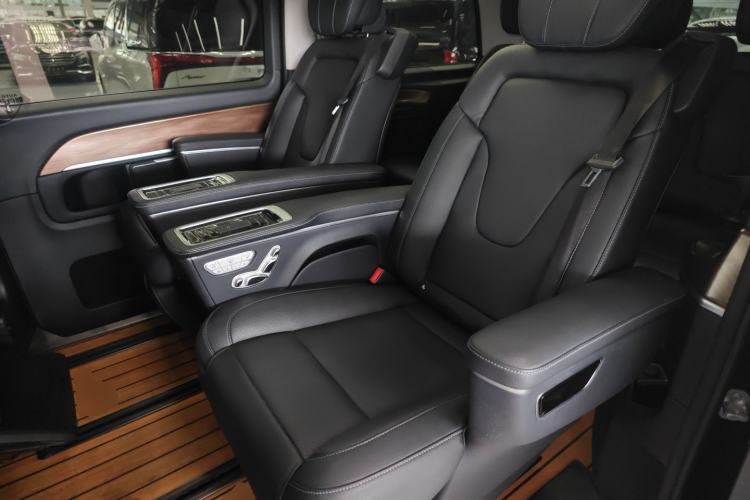 Used Mercedes-Benz V-Class 2021 V 260 Prestige Edition Left Rear Seat