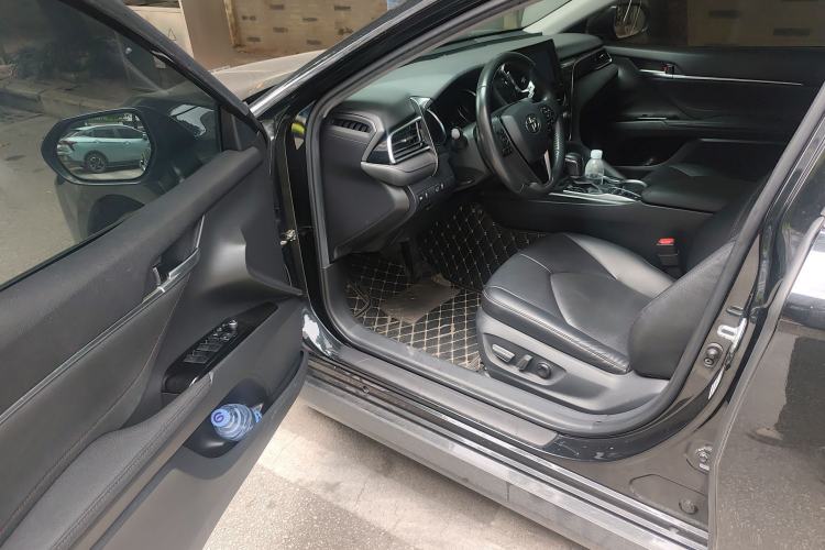 Used Toyota Camry 2022 Dual-Engine 2.5 HE Elite PLUS Edition