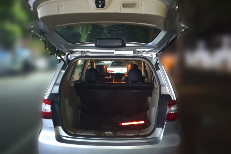 Used Nissan Livina 2013 1.6XE Manual Comfort Edition
