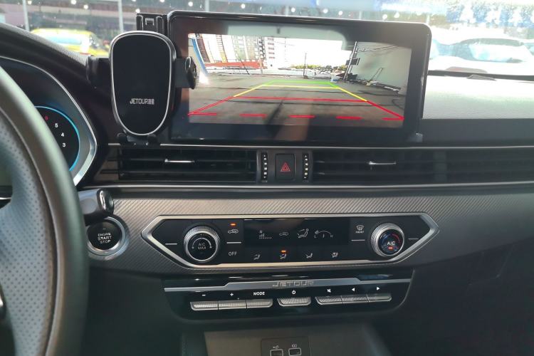 Used JETOUR X70S 2022 1.5T DCT Active Version 7-Seater
