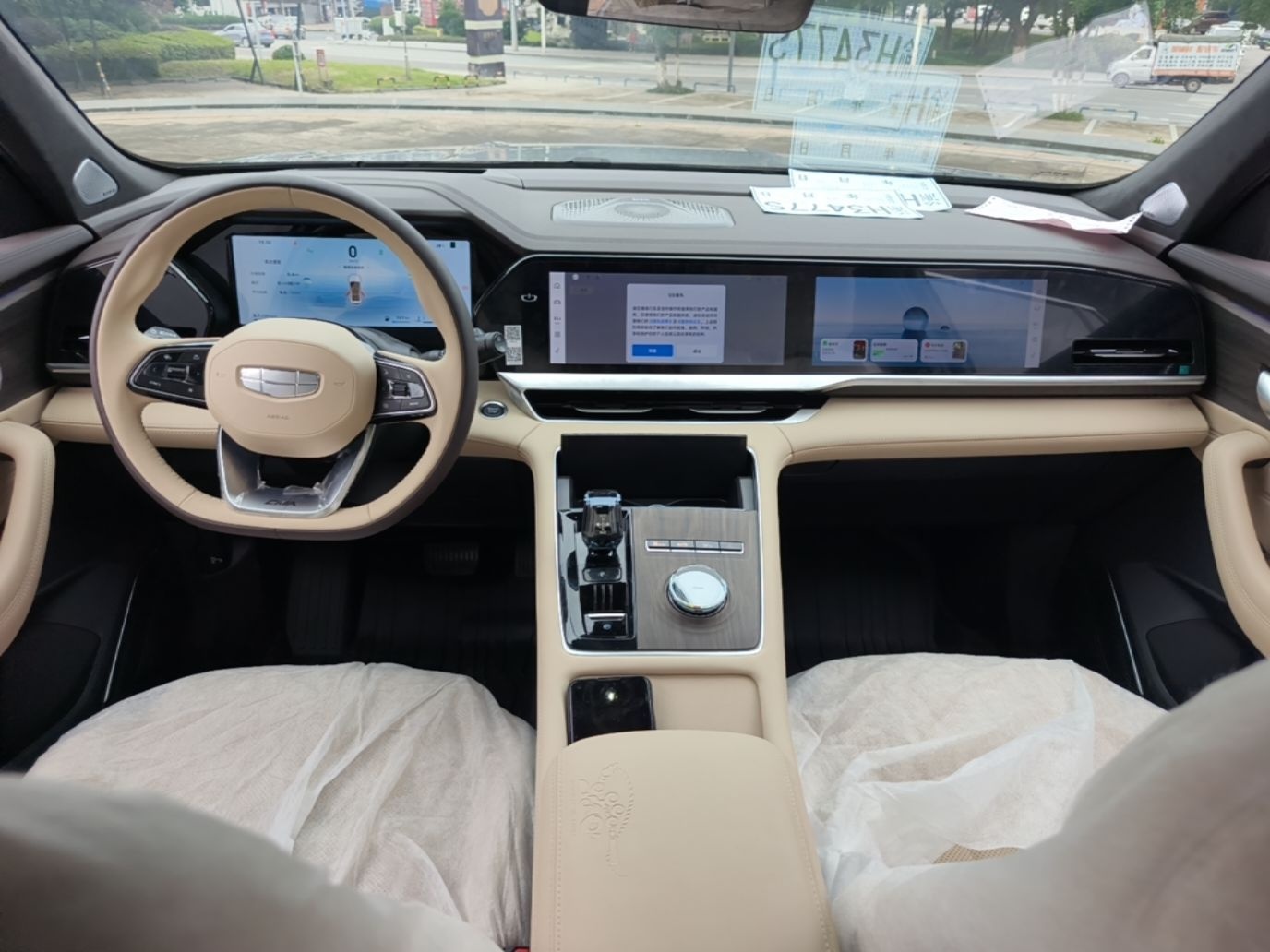 Geely Auto Monjaro L 2025 Dongfang Yao 2.0TD Automatic Lanxing Edition — снимка 12