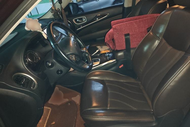 Used Infiniti QX60 2014 2.5 S/C Hybrid Two-Wheel Drive Excellence Edition Left Front Seat