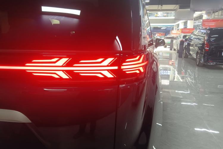 Used Denza D9 2022 DM-i 970 Four-Wheel Drive Flagship Model