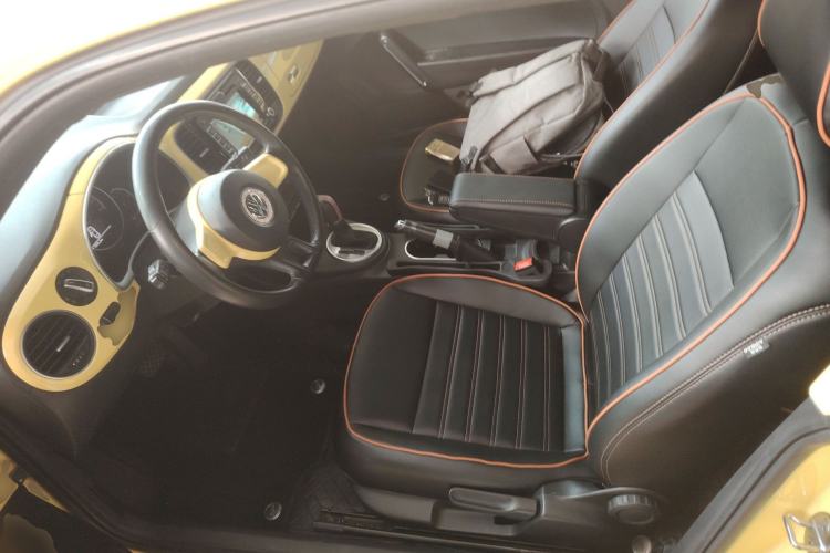 Used Volkswagen Beetle 2015 180TSI model Left Front Seat