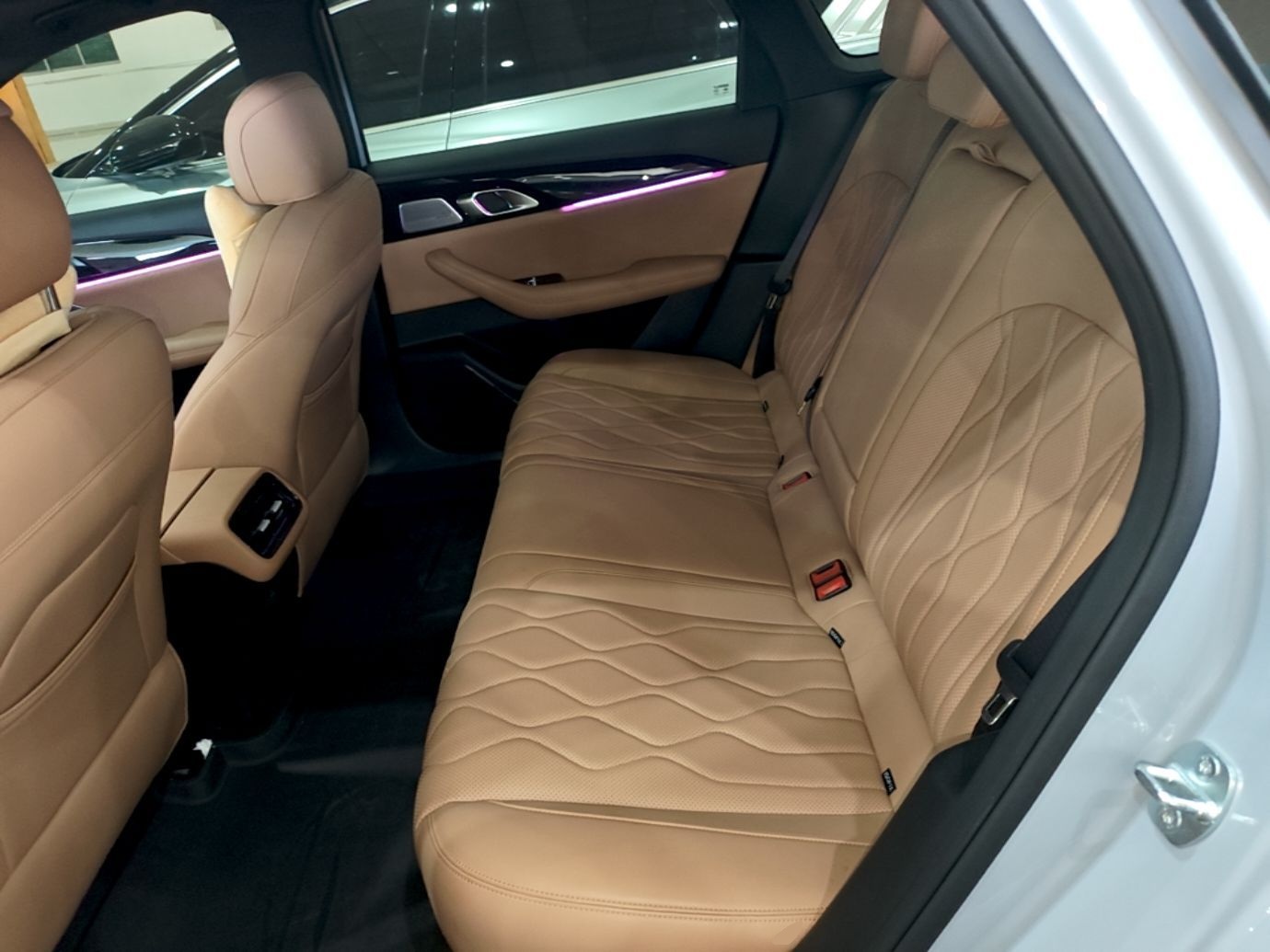 Geely Galaxy A7 2025 Model EM-i 150km Exploration+ Edition — снимка 20
