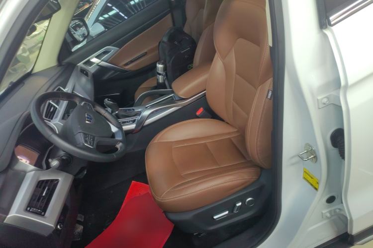 Used Geely Auto Emgrand X7 Sport 2016 1.8TD Automatic ZhiZun Version
