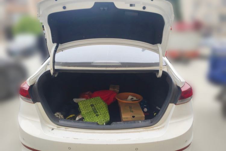 Used Hyundai Elantra (6th Generation / Lingdong) 2016 1.6L Automatic ZhiXuan – Elite Version Trunk