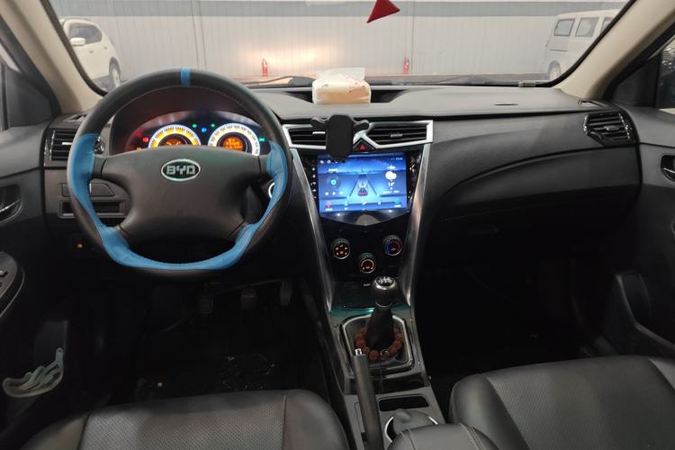 Used BYD F3 2020 1.5L Manual Value Edition Center Console