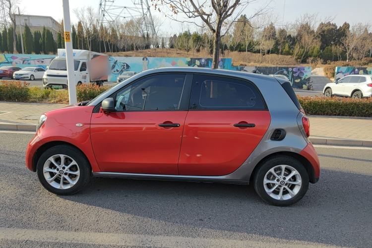 Used smart forfour 2016 1.0L 52 kW Dynamic Edition