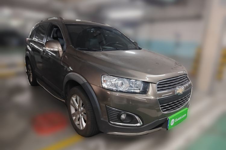 Used Chevrolet Captiva 2015 2.4L 4x4 Flagship Edition 7-Seater
