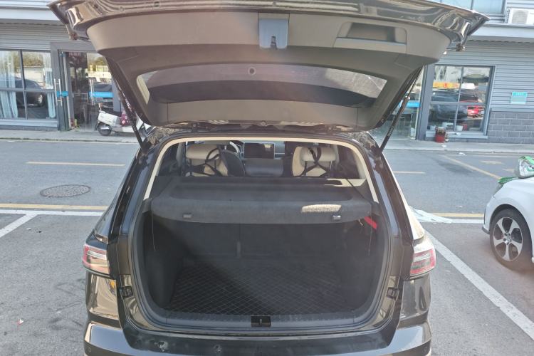 Used Volkswagen Tharu 2023 300TSI Two-Wheel-Drive Full Moon Edition Trunk