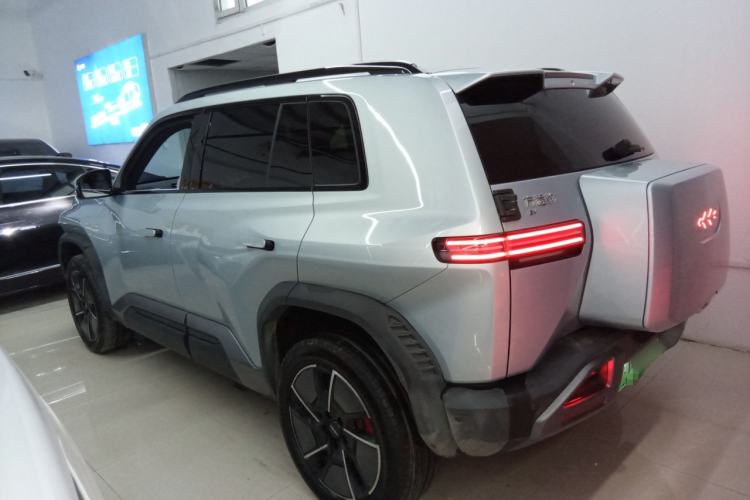 Used Formula Leopard Titanium 3 2025 501KM All-Wheel Drive Intelligent Driving Ultra Version
