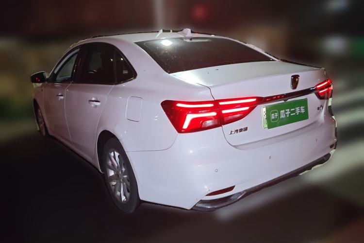 Used Roewe i6 New Energy 2017 45T Hybrid Connect & Smart Enjoyment Edition
