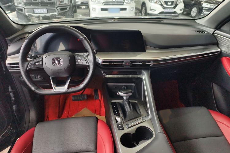 Used CHANGAN CS35PLUS 2021 Blue Whale NE 1.4T DCT Luxury Model Interior 3