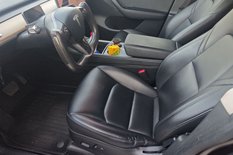 Used Tesla Model Y 2021 Standard Range Rear-Wheel Drive Version Left Front Seat