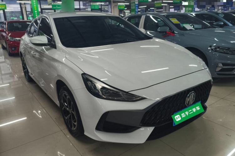 Used MG 5 2022 180 DVVT CVT Youth Style Edition Front Right 45 Deg