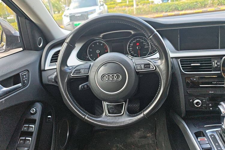 Used Audi A4 2014 40 TFSI allroad quattro plus version
