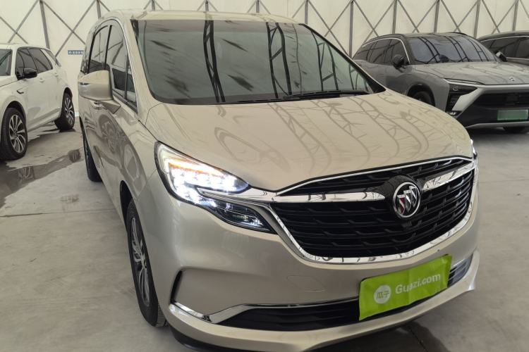 Used Buick GL8 2021 ES Landtrek 653T Comfort Edition Front Right 45 Deg