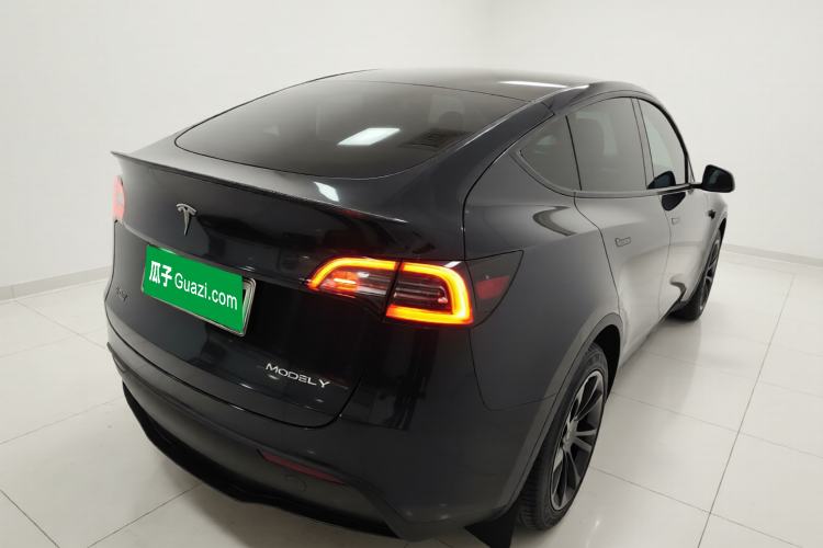 Used Tesla Model Y 2023 Rear-Wheel-Drive Version