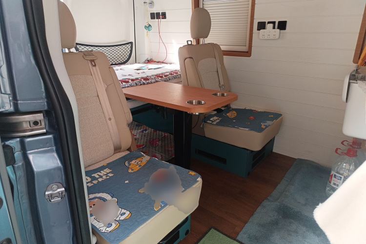 Used SAIC MAXUS V90 RV 2023 2.0T Traveler RVLIFE Fun Edition Left Rear Seat