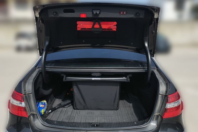 Used Mercedes-Benz E-Class 2012 E 300 L Fashion Model
