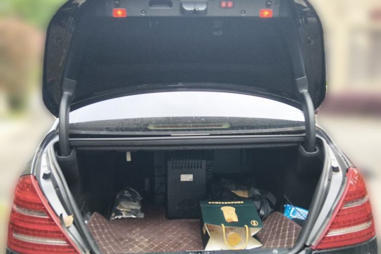 Used Mercedes-Benz S-Class 2010 S 350 L Luxury Model Trunk