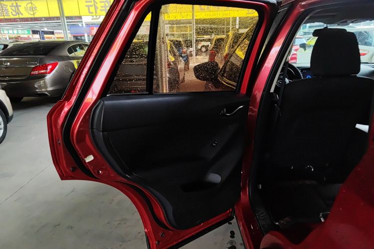 Used Mazda CX-5 2015 2.0L Automatic Two-Wheel Drive Urban Version
