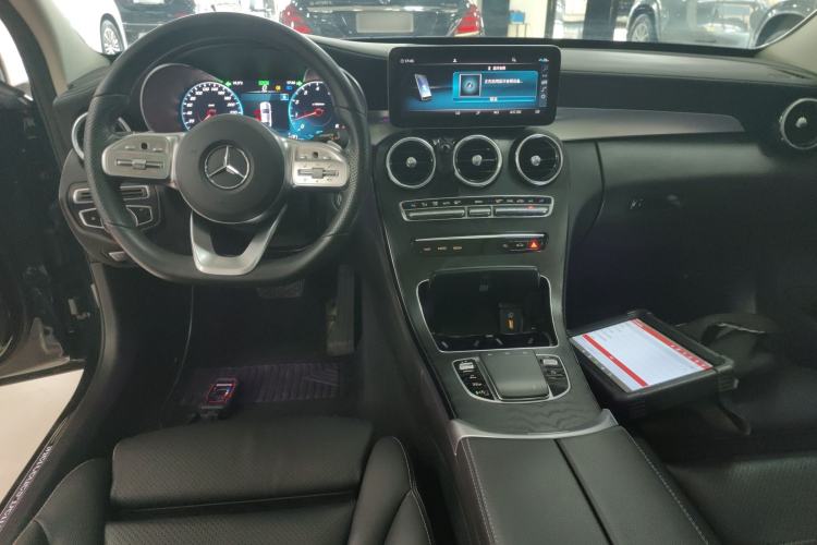 Used Mercedes-Benz C-Class 2021 C 260 L Sport Edition Center Console