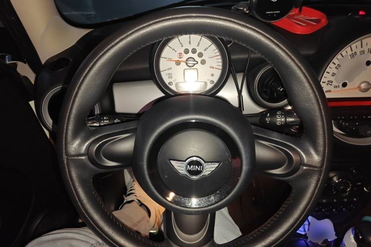 Used MINI 2011 1.6L ONE