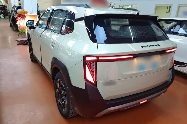 Used Dongfeng NAMMI 06 2025 401 Air
