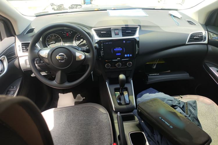 Used Nissan Sylphy 2024 Facelifted Three Classic 1.6XE CVT Comfort Edition Center Console