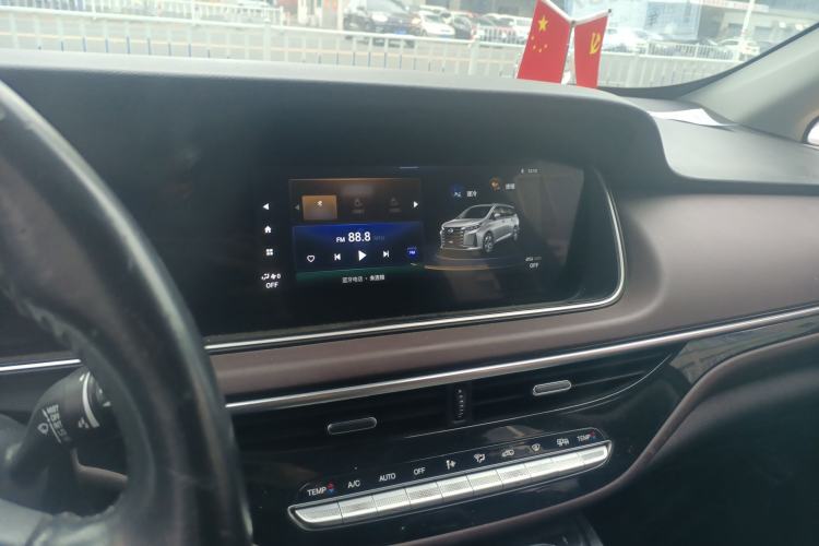 Used GAC Trumpchi M6 2021 PRO 270T Automatic Luxury Edition Center Console