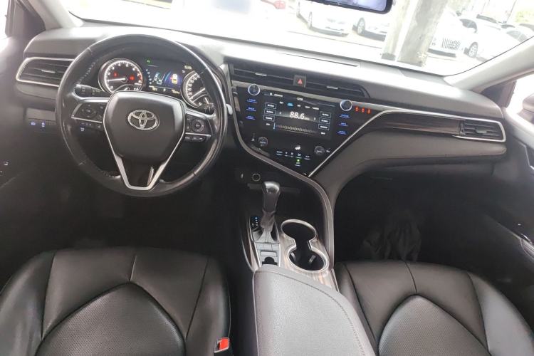 Used Toyota Camry 2019 2.5G Luxury Edition China VI Standard