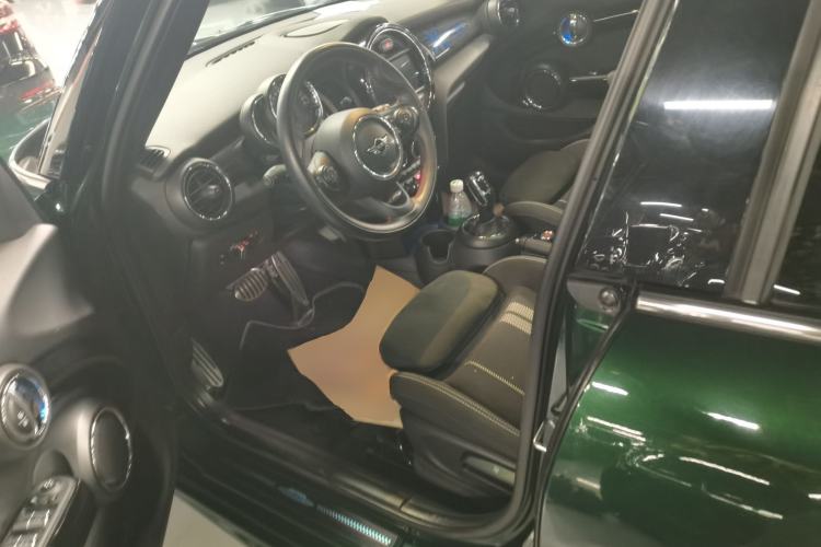 Used MINI MINI 2018 1.5T COOPER Racing Edition Five-Door Version
