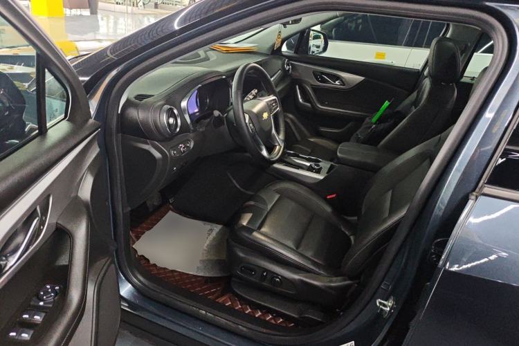 Used Chevrolet Blazer 2022 Mild Hybrid 650T 7-Seater Model Edition Driver Seat