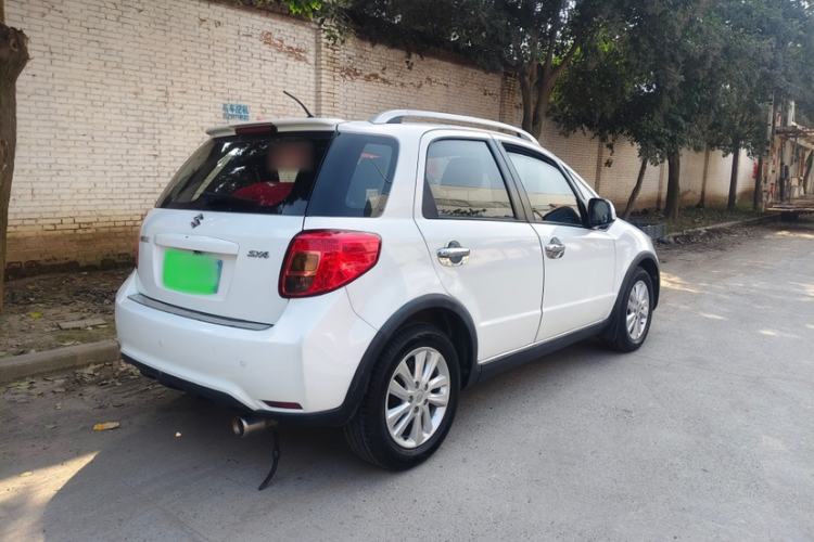 Used Suzuki SX4 2013 1.6L Manual CoolRide Model
