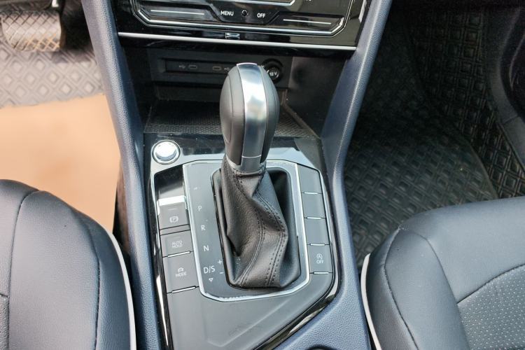 Used Volkswagen Tharu 2024 300TSI Two-Wheel-Drive Full Moon Edition
