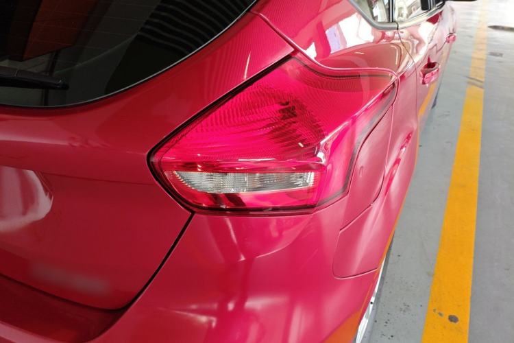 Used Ford Focus 2018 Hatchback Classic 1.6L Automatic Trendy SmartDrive Edition