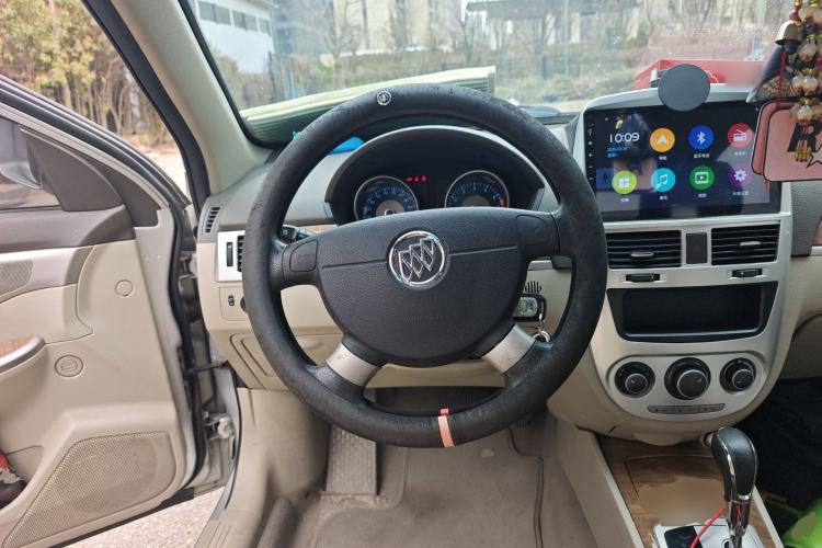 Used Buick Excelle 2015 1.5L Automatic Classic Model
