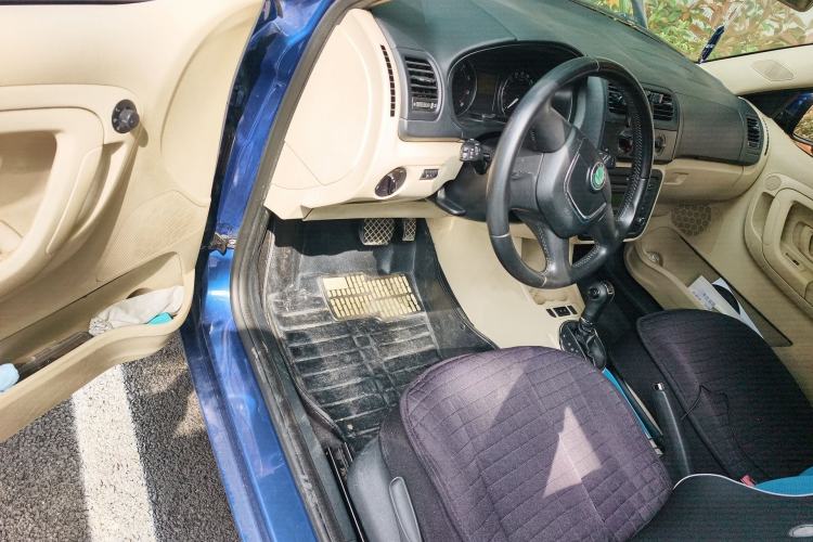 Used Skoda Fabia 2012 1.4L Automatic Crystal Edition Driver Seat