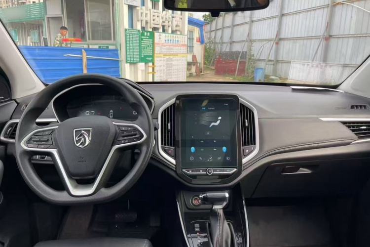 Used Baojun 530 2020 1.5T CVT Prestige Connected Version 5 Seats
