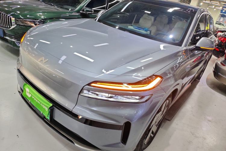 Used ONVO Luxeed L90 2025 Model—Ultra Six-Seater Version