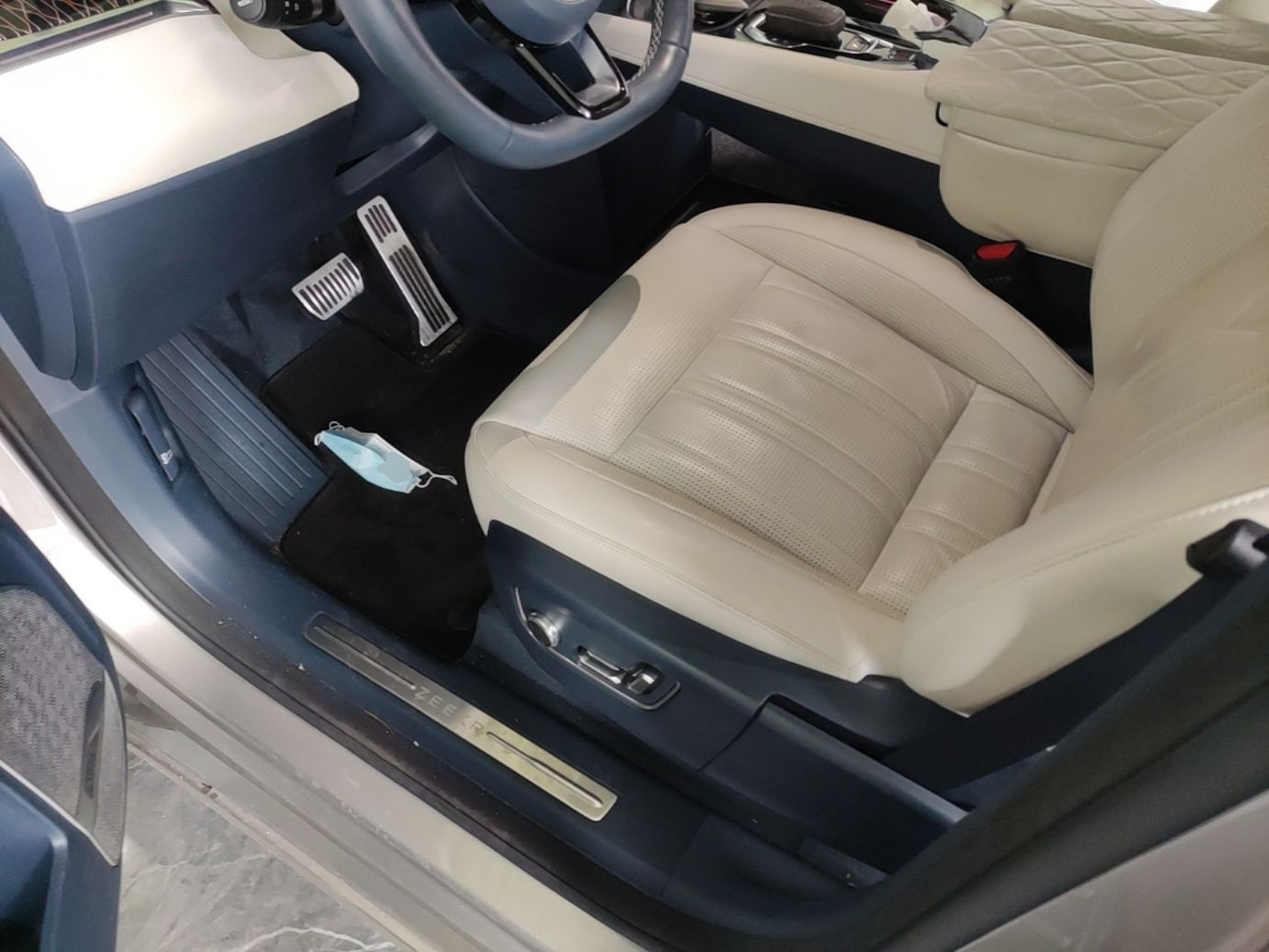 Avant de la voiture