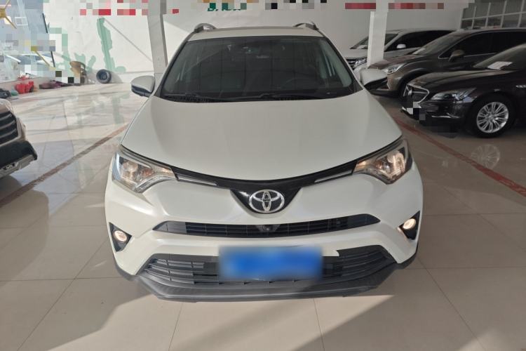 Used Toyota RAV4 2018 2.0L CVT Two-Wheel Drive Fashion X Edition